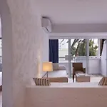 The By Esperia شقة فندقية