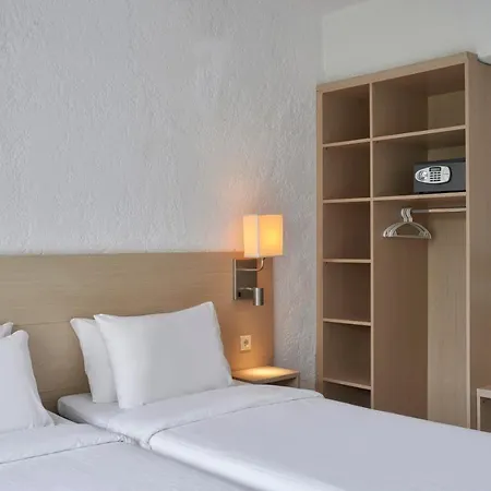 Apart Otel The By Esperia